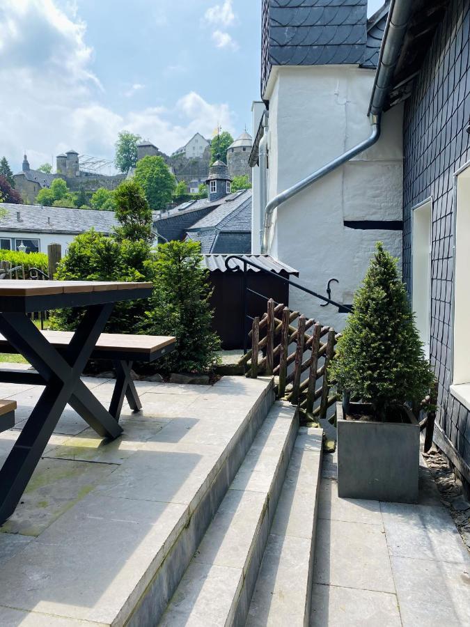 Holiday House Burgblick1 With Terrace - Vosproperties Monschau Exterior photo